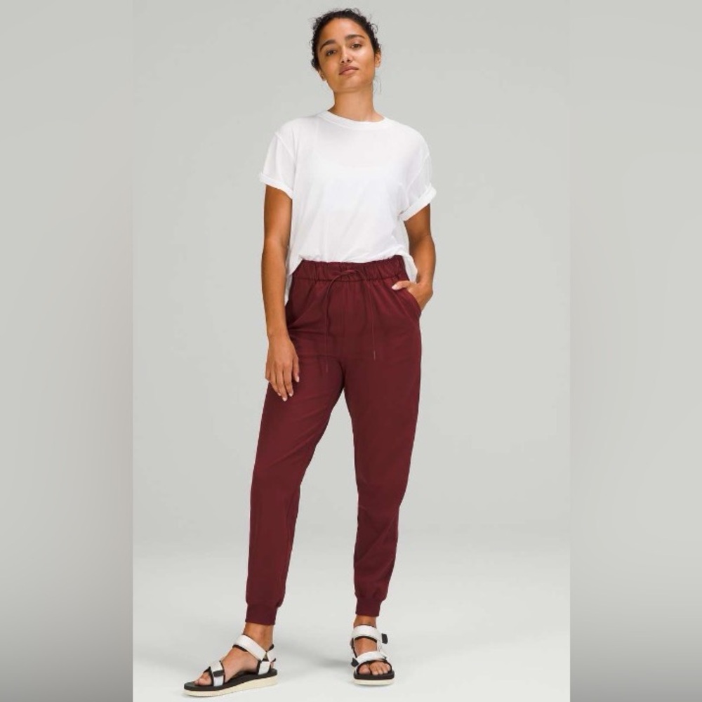 Lululemon joggers
